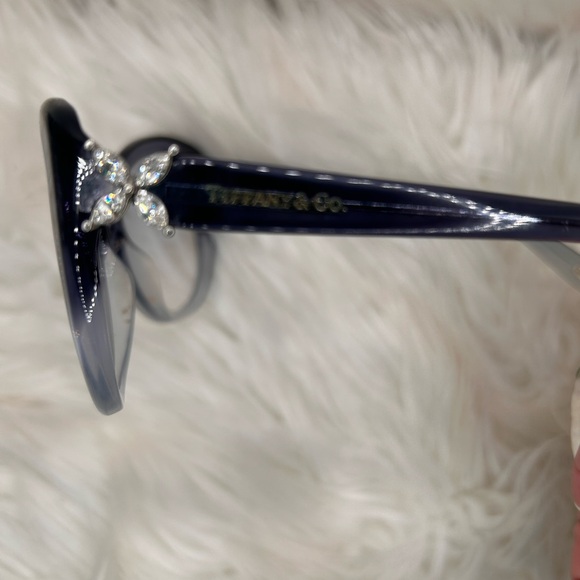 Gorgeous Authentic blue Tiffany Sunglasses - Picture 3 of 8